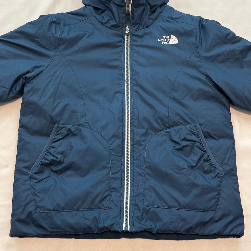 The North Face Reversible Hooded Jacket - Picture 8 of 12